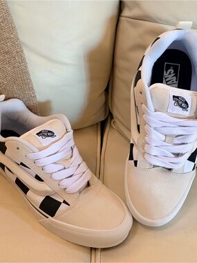 Vans Knu Skool Men’s White Sneakers with Black Checkerboard Accents